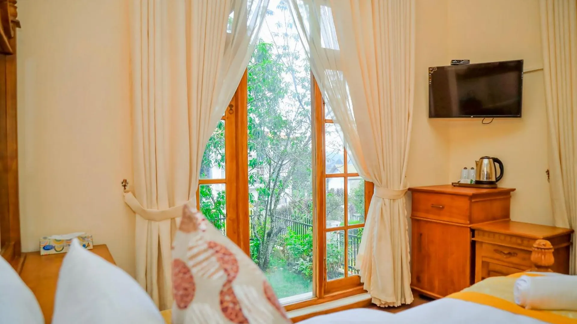Alben Castle Glenfall Nuwara Eliya Hotel