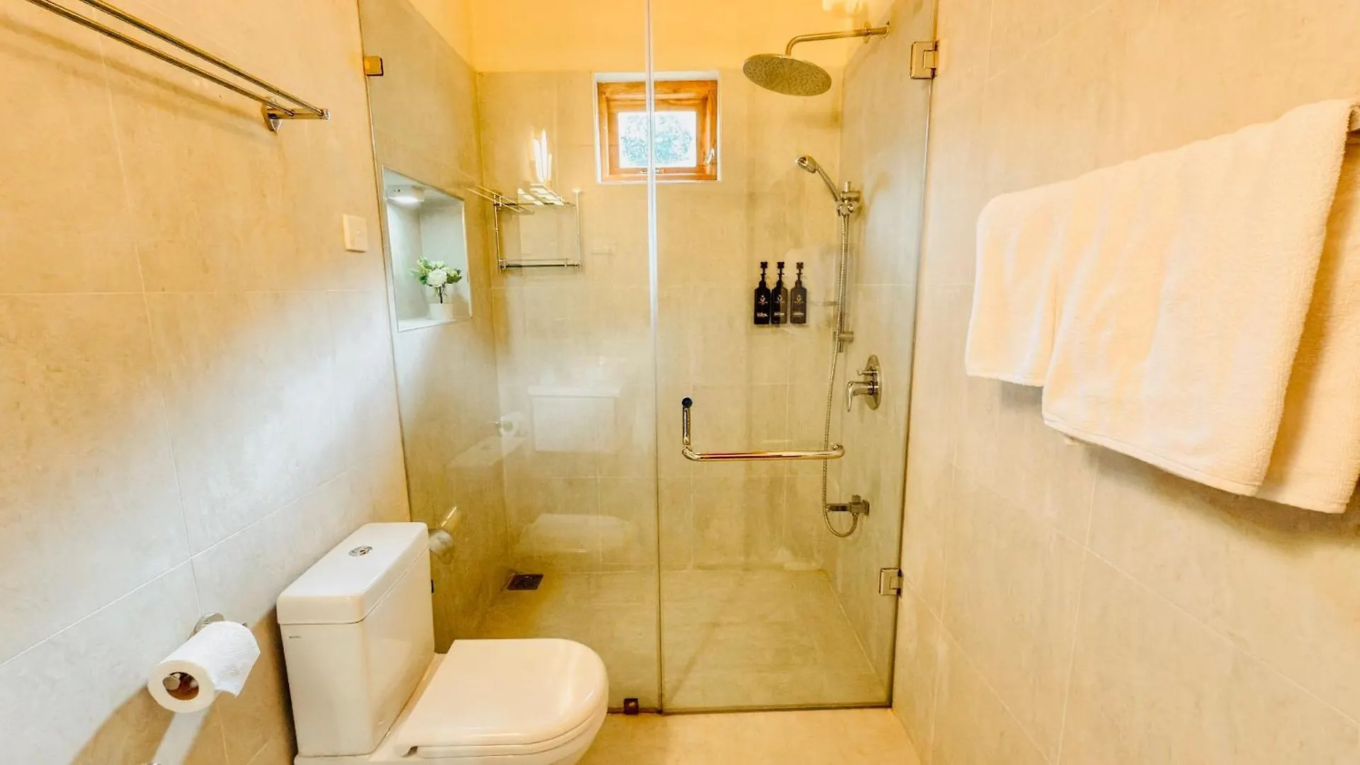***** Hotel Alben Castle Glenfall Nuwara Eliya Sri Lanka