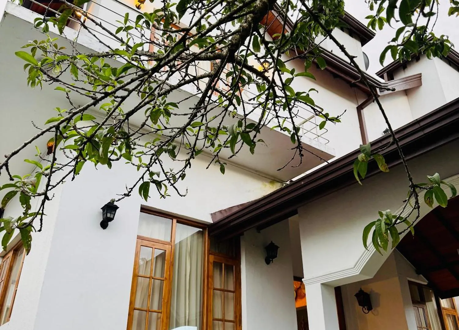 Hotel Alben Castle Glenfall Nuwara Eliya